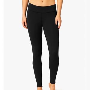 ✨SOLD ✨Beyond yoga black long leggings